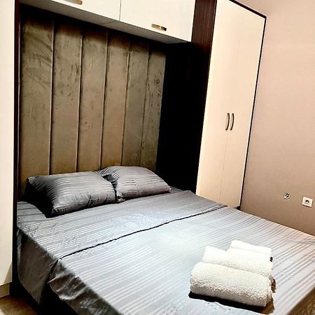 Top Apartment Pristina Eksteriør bilde