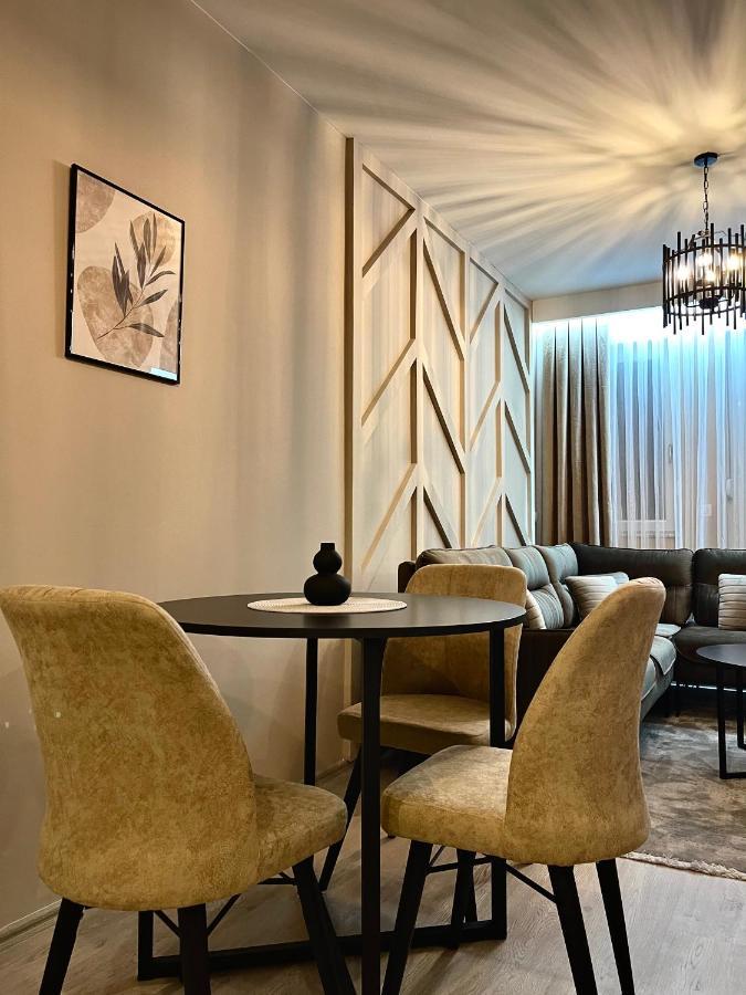 Top Apartment Pristina Eksteriør bilde